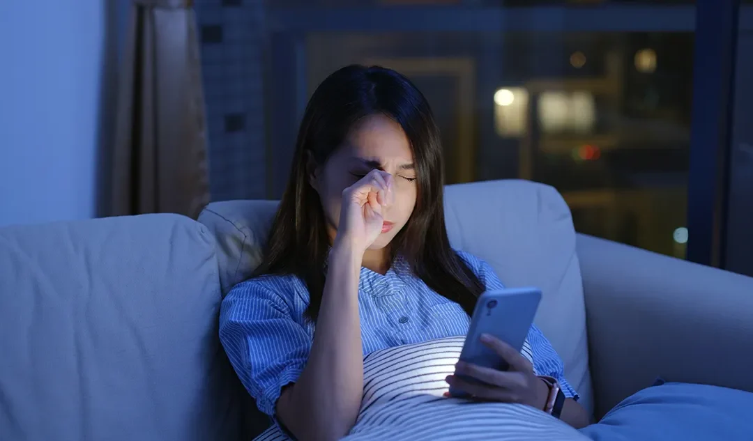 How Your Lifestyle May Contribute to Dry Eyes